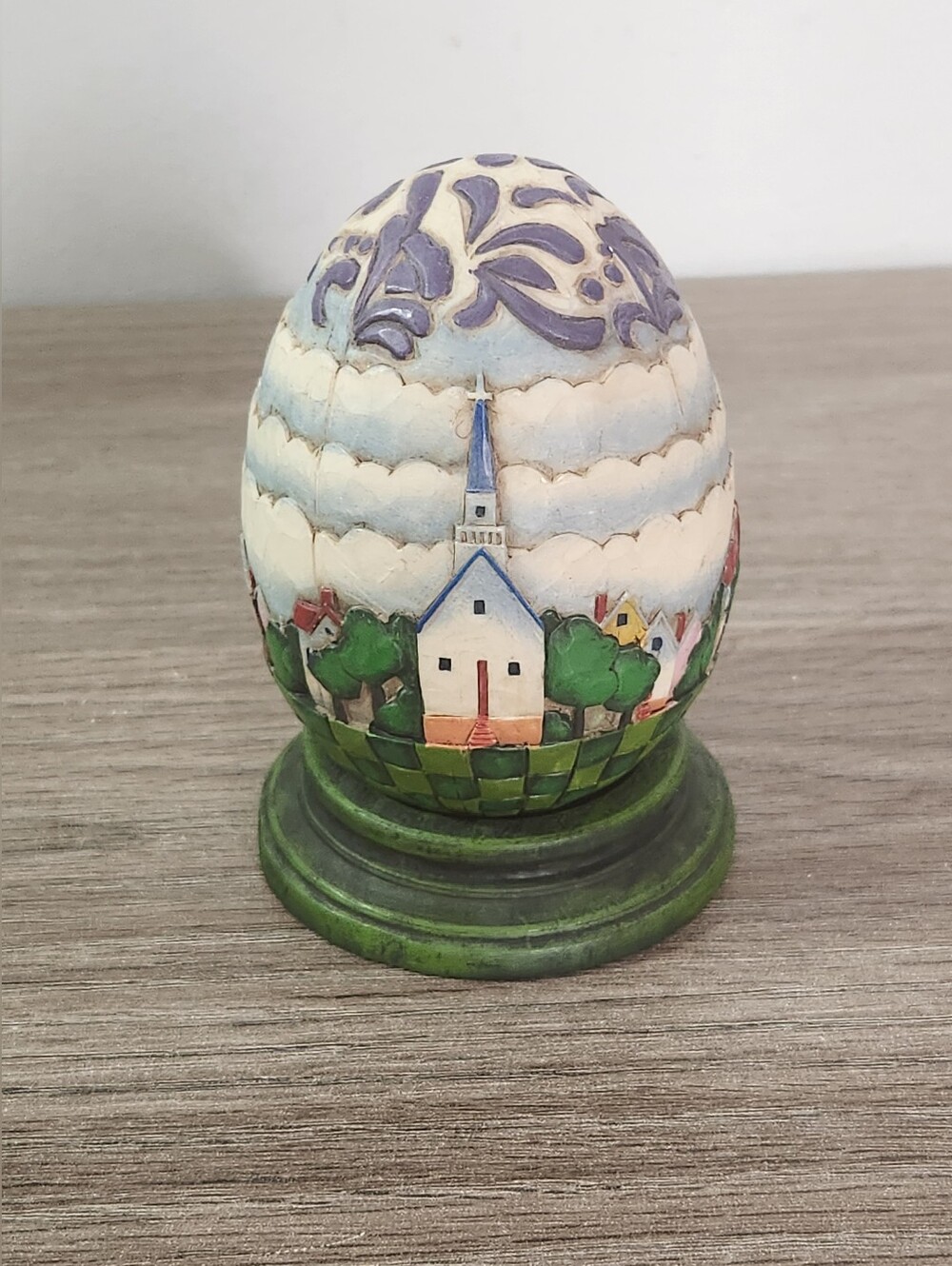 Jim Shore 2004 Heartwood Creek Church Scene Easter Egg With Base